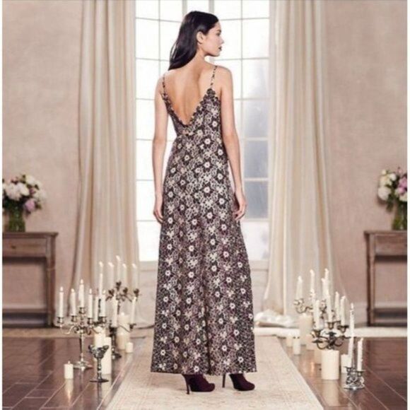 Lauren Conrad Runway Maroon flower lace maxi dress Size 2 - Picture 3 of 13